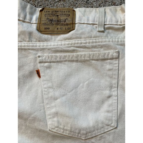 Vintage 70’s Mens Size 42” Levi’s 550 Relaxed Fit White Denim Shorts Made in USA - Picture 6 of 11